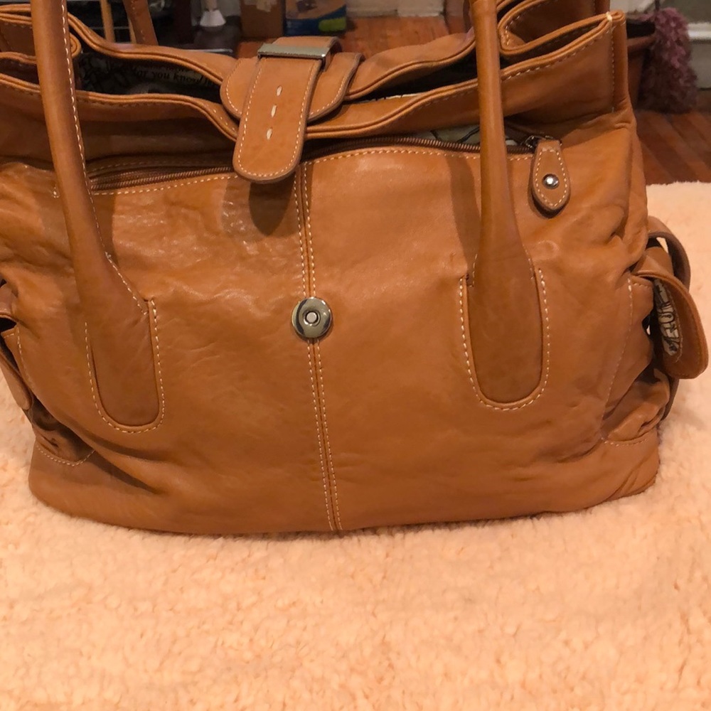 Hand bag